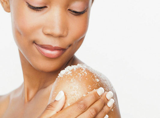 Gommage Corporel au Lait de Chèvre Bio – L’Attention Parfaite pour une Peau Éclatante